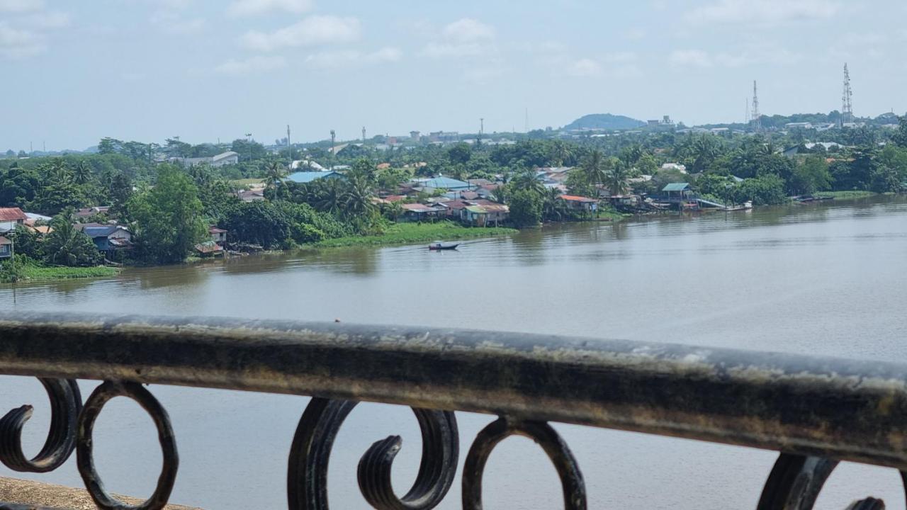 Kenyalang Emerald Riverine Resort Homestay Kuching Kültér fotó